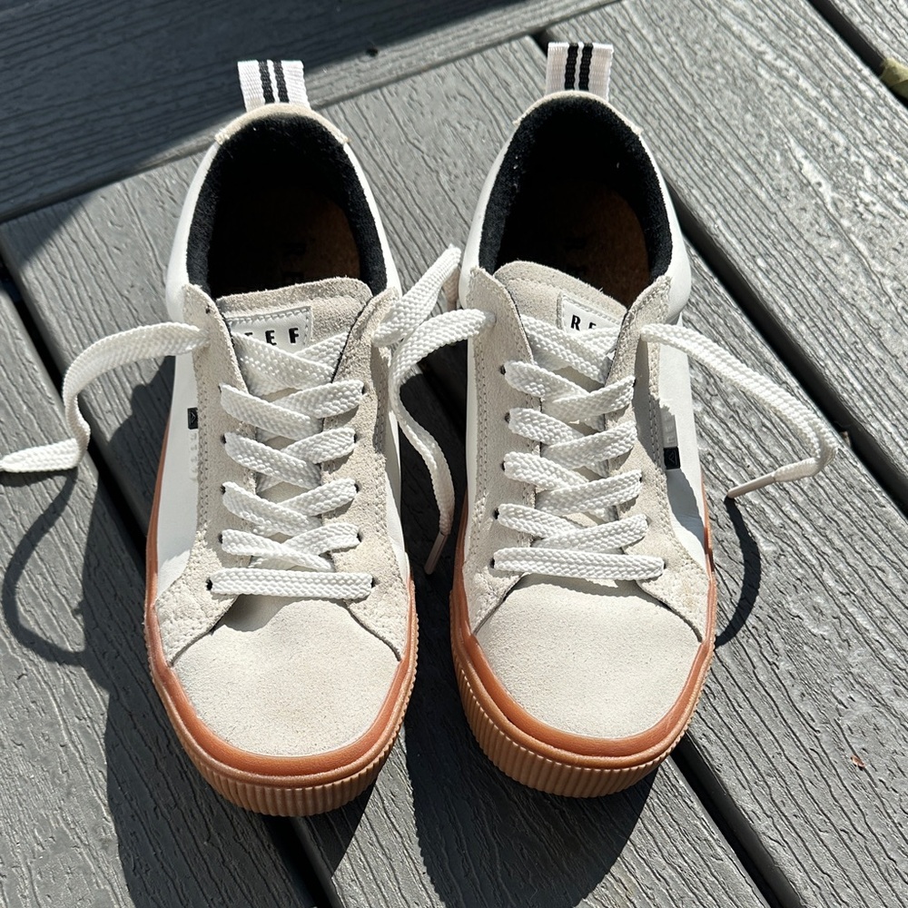 Reef White and Tan Athletic Shoes